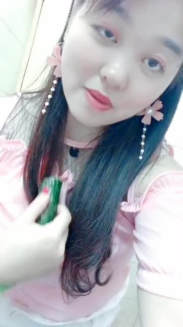 娱乐吃瓜酱女朋友是什么系,神秘背景引网友热议